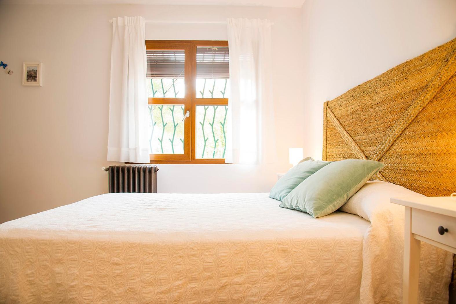 B&B Masia Aitona Vall d'Alba Exterior photo
